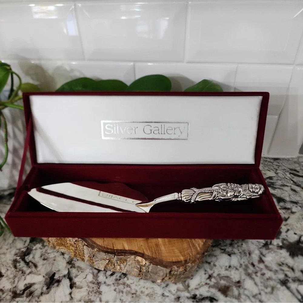 Godinger Cake Cutter Pie Server Santa Claus Silver Plate Christmas Dessert Knife